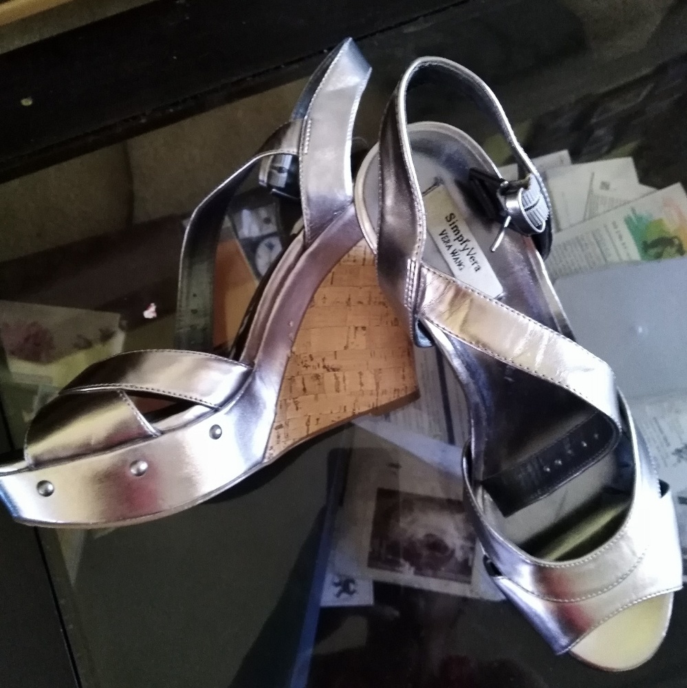 Simply vera heels